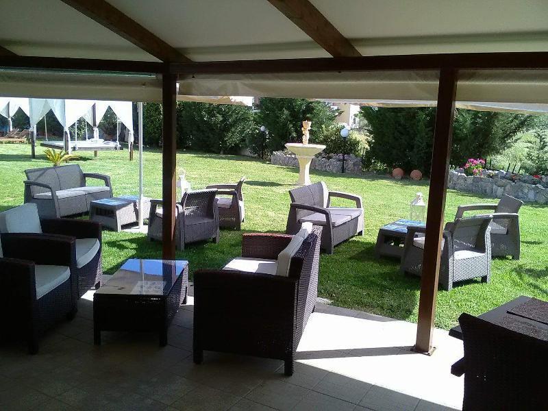 Eleni'S Garden & Castello Suites アリカナス エクステリア 写真