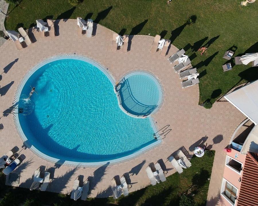 Eleni'S Garden & Castello Suites アリカナス エクステリア 写真
