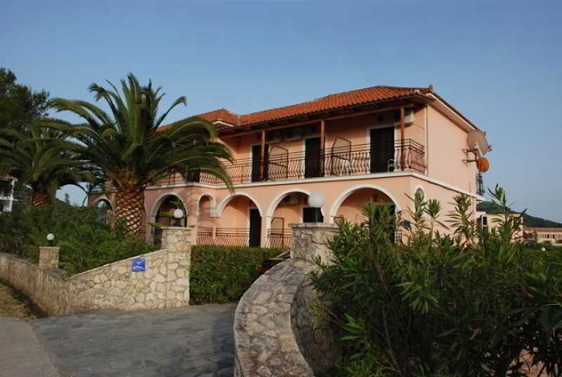 Eleni'S Garden & Castello Suites アリカナス エクステリア 写真